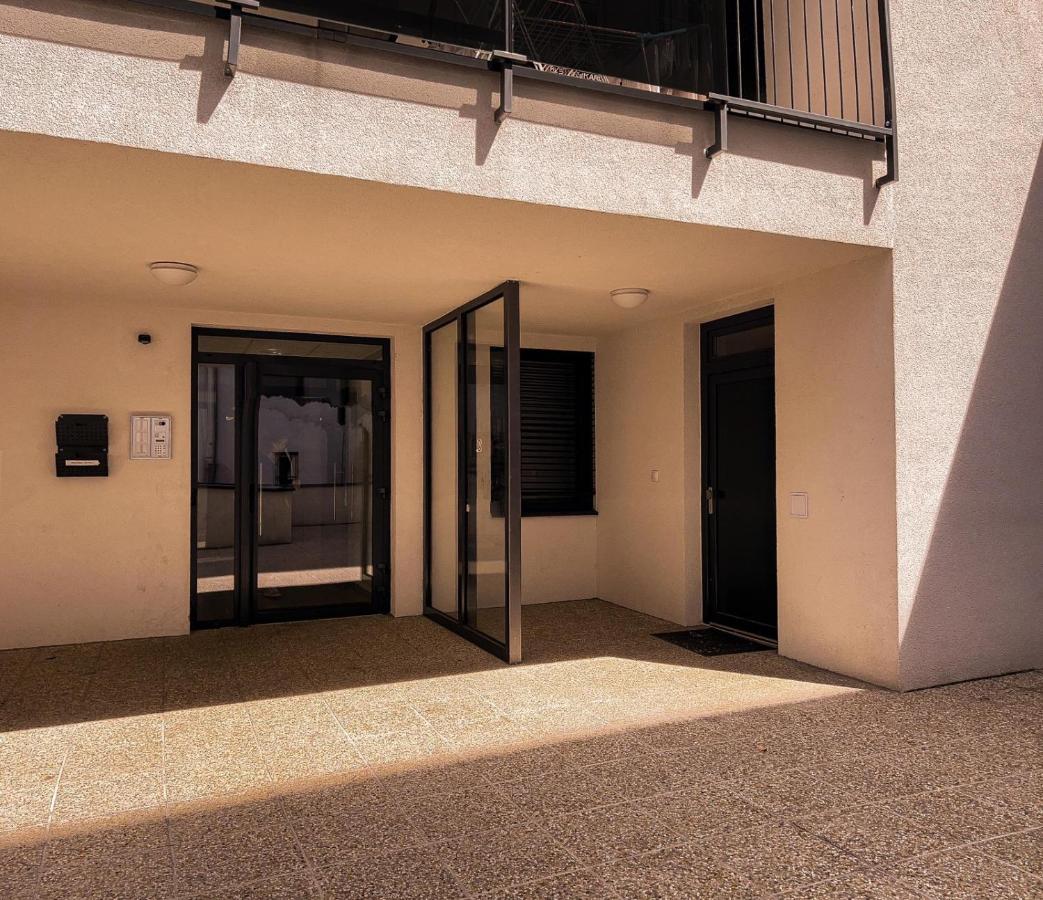 Elegant Escape Apartment I - City Centre Bratislava Exterior photo